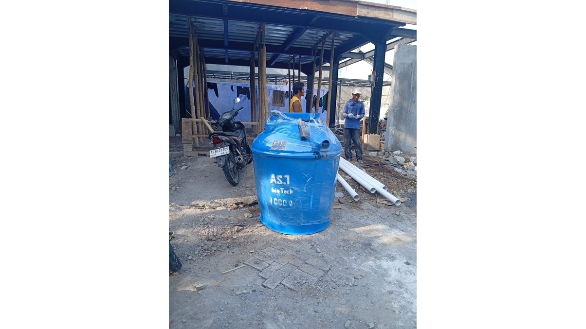 Pengiriman Bio Septictank 1000 L di Perum. Taman Tiara Regency Sidoarjo